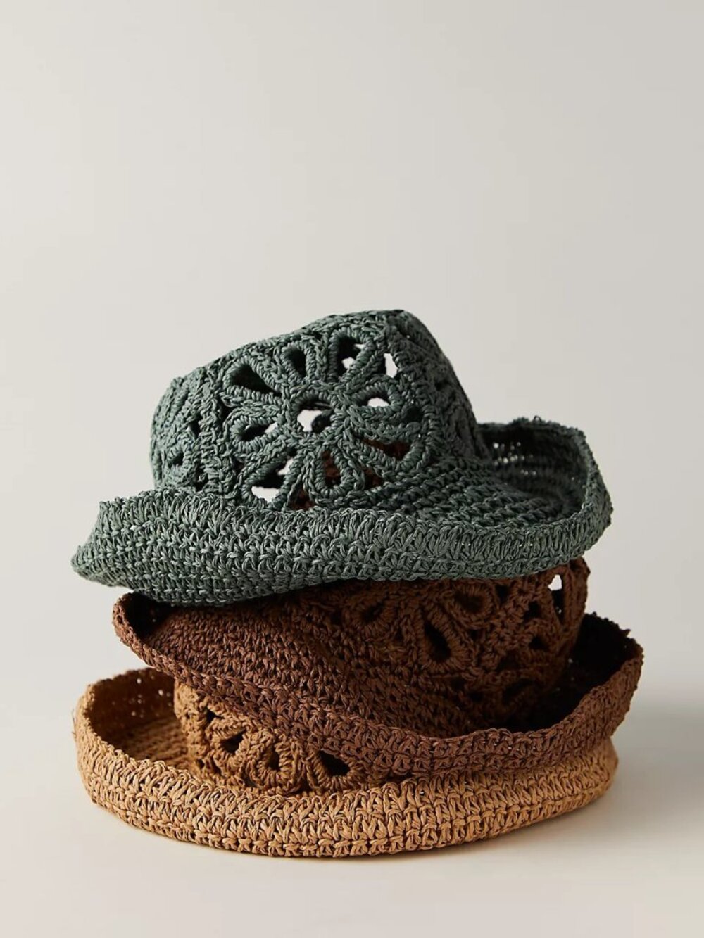 Free People Cut Out Daisy Straw bucket Hat SOLD OUT FALL 2026 COLLECTION - Picture 3 of 10